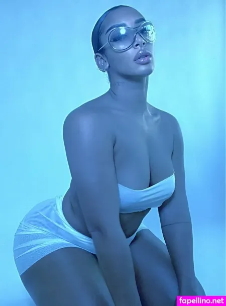 Naomisharon OnlyFans Thumbnail #V0whofrshf