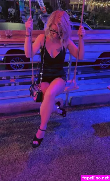 Naomiskiesxo OnlyFans Thumbnail #xDGhnEzR7t
