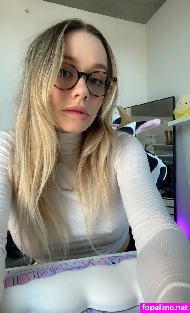 naomiswann, naomiswannofficial Nude Leaked OnlyFans Photo #t4tzOLyz1Q