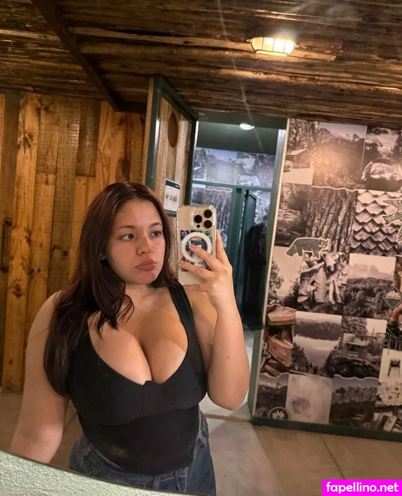 naomitaylorxo Nude Leaked OnlyFans Photo #9voCP5MlCT