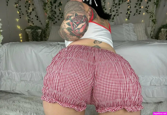 Naomithenerd OnlyFans Thumbnail #f3XwdKfVk7