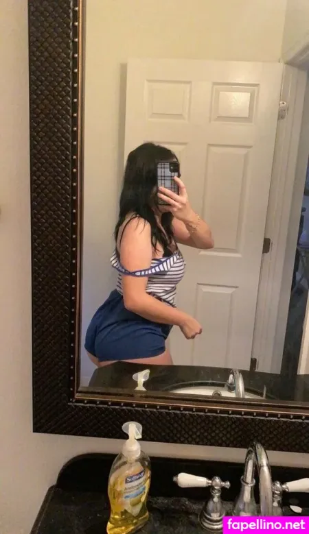 Napolitanzoey OnlyFans Thumbnail #SkfRFUZMyQ