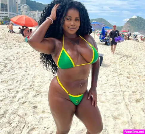 Nara Bittencourt OnlyFans Thumbnail #6ufPRwtWbc