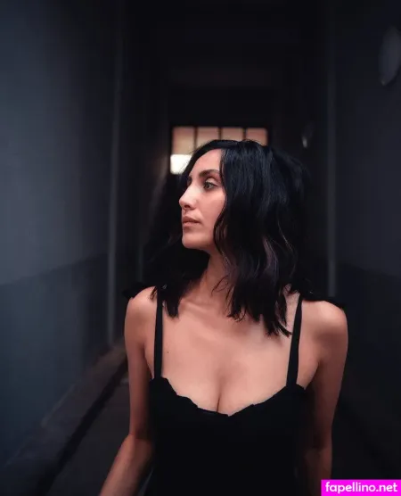 Narges Rashidi OnlyFans Thumbnail #66gcxjiCC9