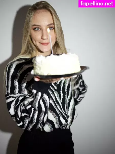 Nastya Sun OnlyFans Thumbnail #4EiqQ3vbtt