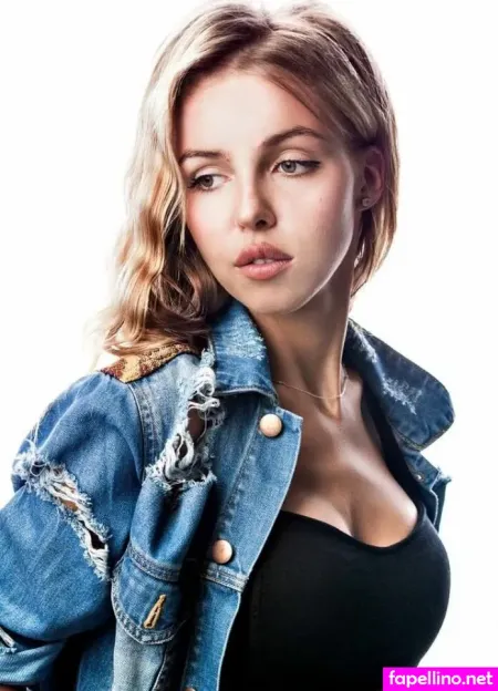 Natali Yura OnlyFans Thumbnail #rTIRJxHETC