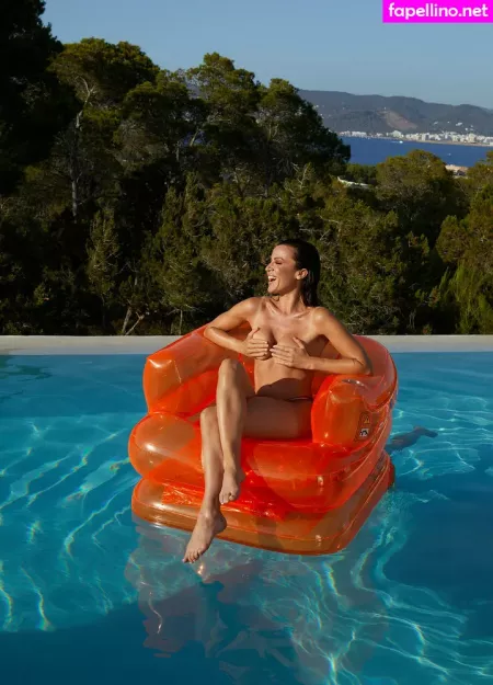 Natalia Avelon OnlyFans Thumbnail #42EImVW5AP