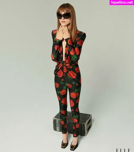 Natalia Dyer OnlyFans Thumbnail #Euc94CUVRv