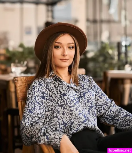 Natalia Olednik OnlyFans Thumbnail #W2Mdr2ptiK