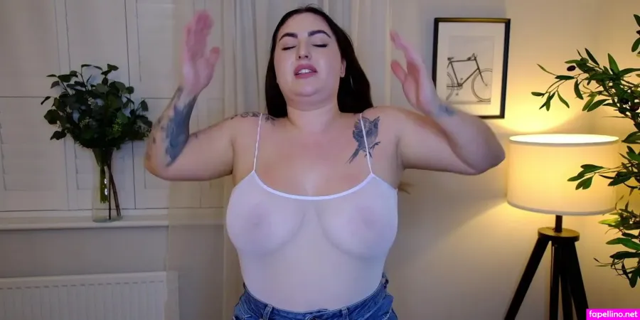 Natalia Reynolds Main Profile Photo