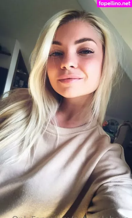 Natalialebova OnlyFans Thumbnail #EHqT73jN68