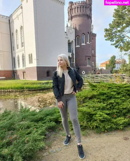 Natalialebova OnlyFans Thumbnail #xwolzZ6h5J