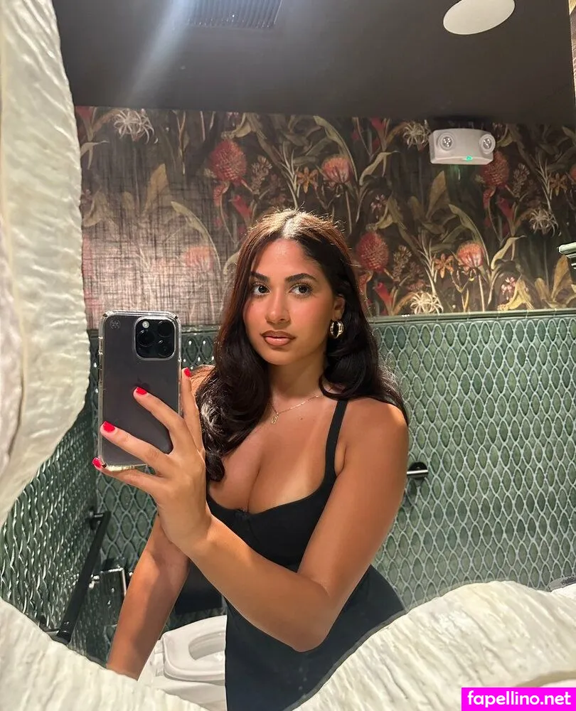 starlightuniverse, starluvrgirl Nude Leaked OnlyFans Photo #7IU5EBRdAt