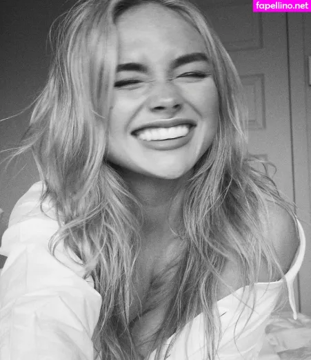 Natalie Alyn Lind OnlyFans Thumbnail #bMDQeBv4BJ