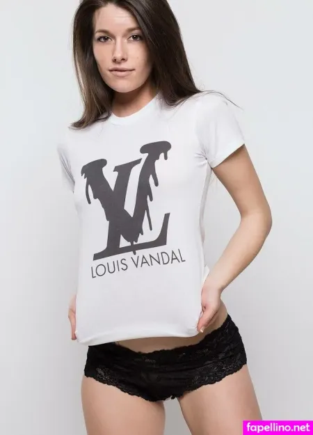 Natalie Blake OnlyFans Thumbnail #5w9Bs5tdWj