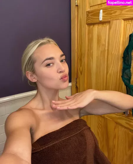 Natalie Decker OnlyFans Thumbnail #Furbfoquau