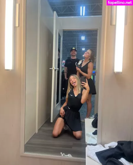 Natalie Decker OnlyFans Thumbnail #XumAwpEQQD