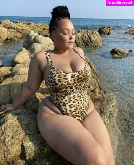 Natalie E Wade 1 OnlyFans Thumbnail #135JN4PcSi