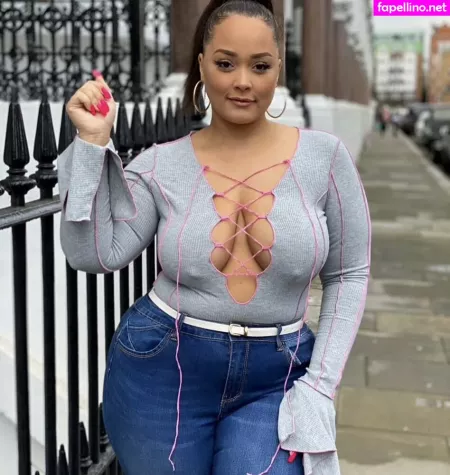 Natalie E Wade 1 OnlyFans Thumbnail #cILX1WjeDM