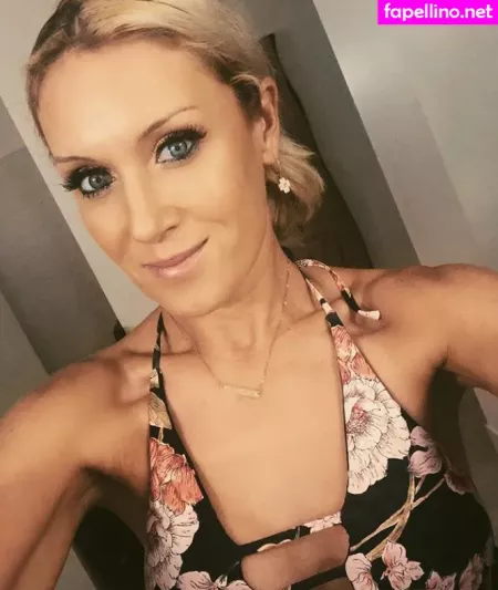 Natalie Gulbis OnlyFans Thumbnail #3TPqnT9vMT