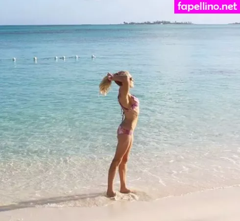 Natalie Gulbis OnlyFans Thumbnail #AJos0VLP6A