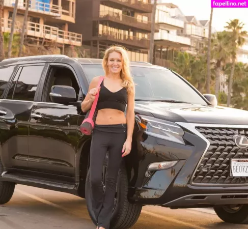 Natalie Gulbis OnlyFans Thumbnail #UitAvQAUIo