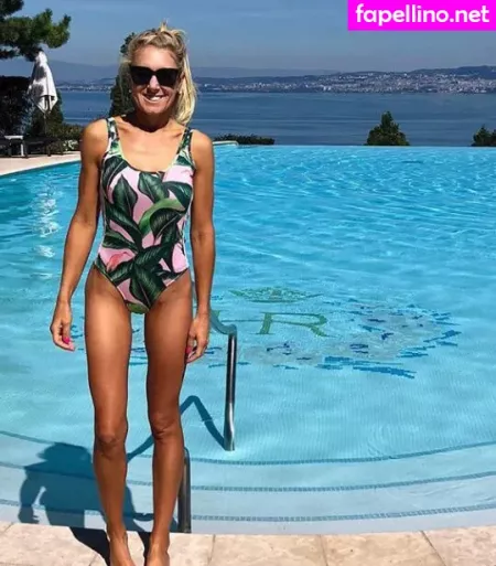 Natalie Gulbis OnlyFans Thumbnail #r8YegrchDf