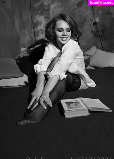 Natalie Lust OnlyFans Thumbnail #9tufRYSQ4k