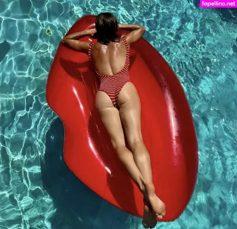 Natalie Pinkham OnlyFans Thumbnail #P2UAmJVqiM