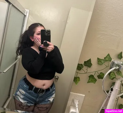 Natalie Renee Fitzgerald OnlyFans Thumbnail #YRVLdzoAAG