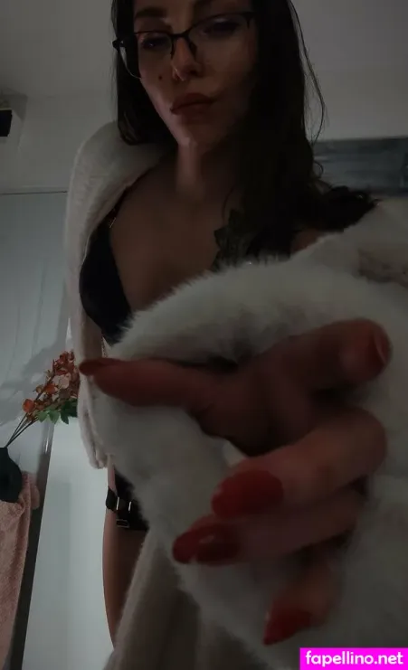 Nataliefoxxie OnlyFans Thumbnail #PH3GimdY0J