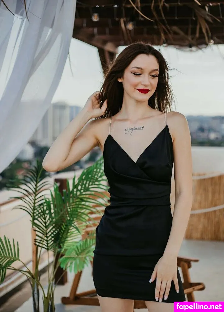 _natalie_fox, nataliie_fox Nude Leaked OnlyFans Photo #VditBtlC7p