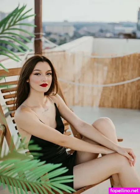 Nataliie Fox OnlyFans Thumbnail #w8wgA2t5VK