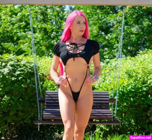 Nataliya Smit OnlyFans Thumbnail #wVi8xpDATz