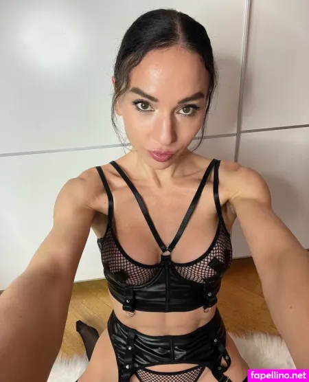 Natalygold OnlyFans Thumbnail #XEu3ZI0xsy