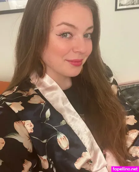 Nataschasophiaa OnlyFans Thumbnail #IJGBH49V62