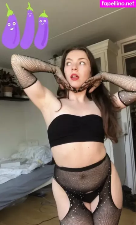 Nataschasophiaafree OnlyFans Thumbnail #CG9I2dkk09