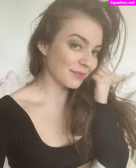 Nataschasophiaafree OnlyFans Thumbnail #SvYs9IiVIG