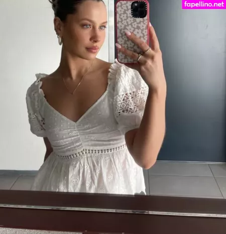 Natasha Bure OnlyFans Thumbnail #D2UmZwp3CB