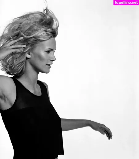 Natasha Henstridge OnlyFans Thumbnail #xnoGCLgxYA