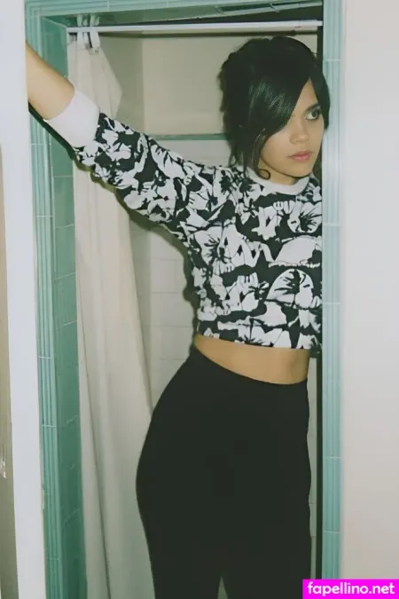 Natasha Khan OnlyFans Thumbnail #1E65KyDG69