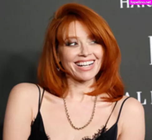 Natasha Lyonne OnlyFans Thumbnail #gM35JlMYiP