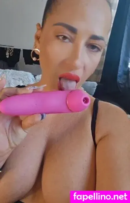 Natashafoxfree OnlyFans Thumbnail #hGDtIQ72Zd