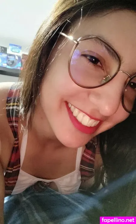 Natashaginebra69 OnlyFans Thumbnail #Kdm70fPkMl