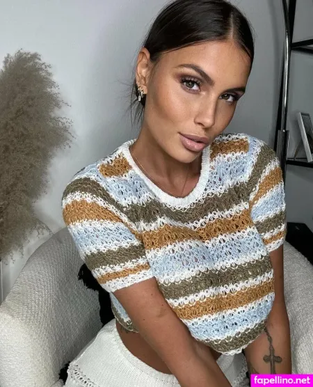 Natashanesci OnlyFans Thumbnail #p5HBlwnUtz