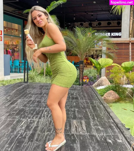 Nathalia Valente OnlyFans Thumbnail #JeoxtPWfAv