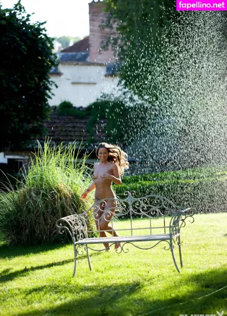 Nathalie Cassegrain OnlyFans Thumbnail #JRNRId9suN