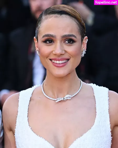 Nathalie Emmanuel OnlyFans Thumbnail #1lEMZO70nI