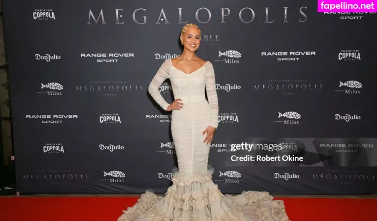 Nathalie Emmanuel OnlyFans Thumbnail #Us2MlvxXen