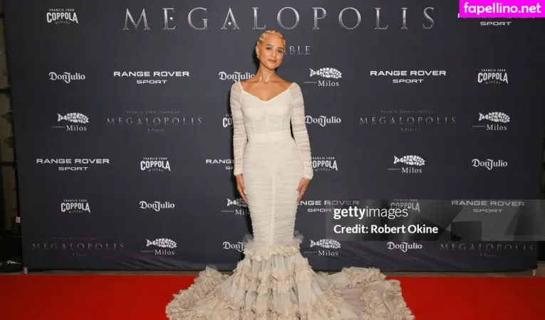 Nathalie Emmanuel OnlyFans Thumbnail #oqKDX8LXj3